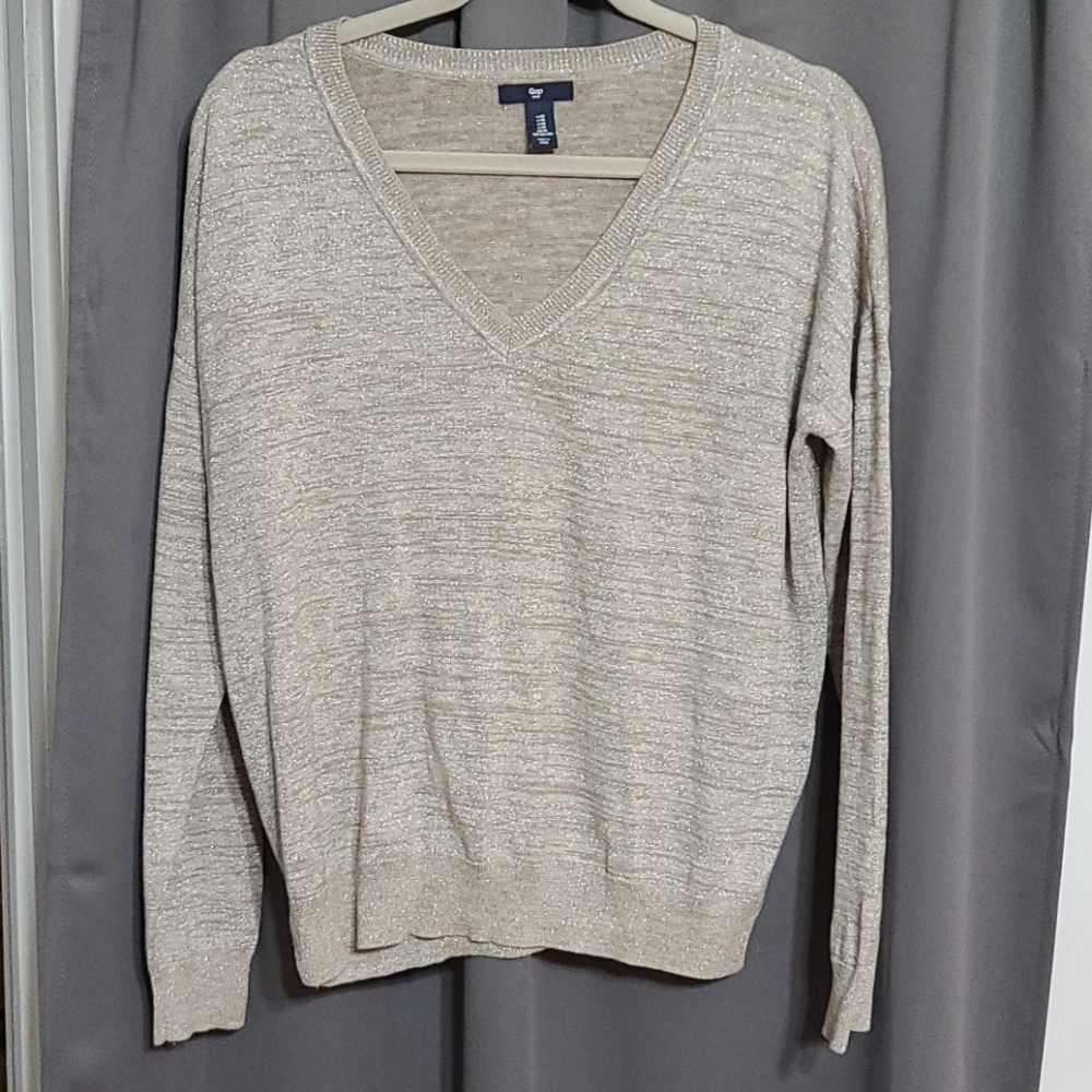 Gap V-neck Holiday sweater size M